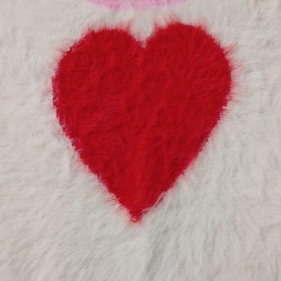 Art Class soft faux fur heart holiday short sleeve sweater Sz M (8) NWOT - Picture 4 of 6